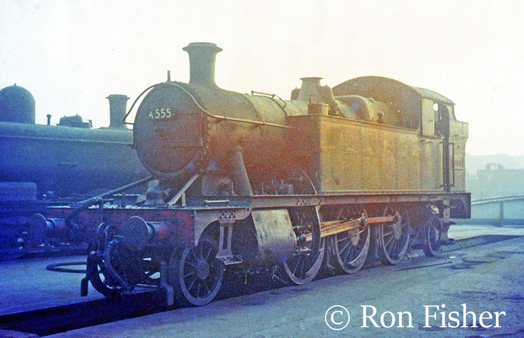 This image has an empty alt attribute; its file name is 4555-at-Swindon-1963.jpg